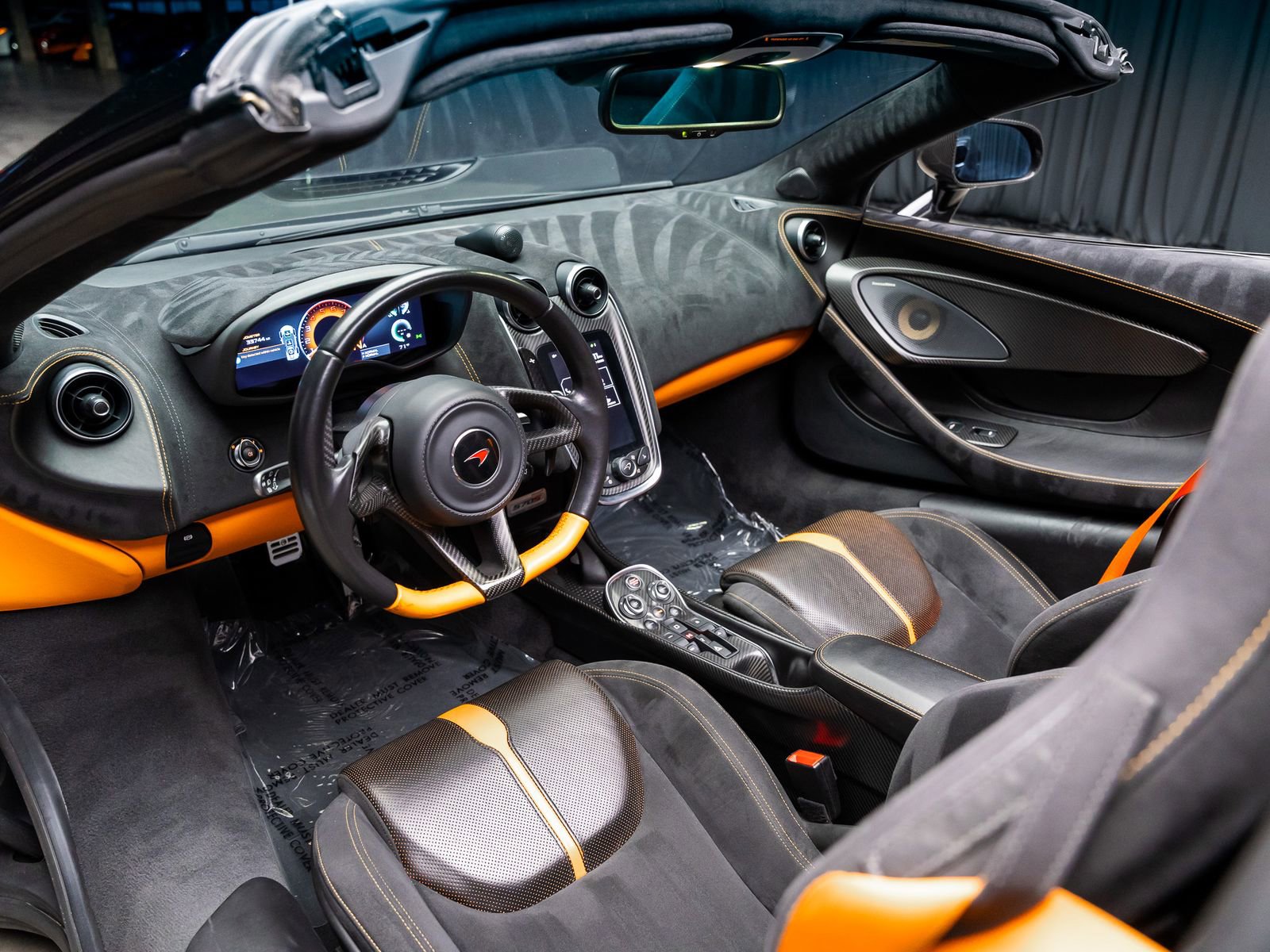 Used 2018 McLaren 570S Spider RWD image 6