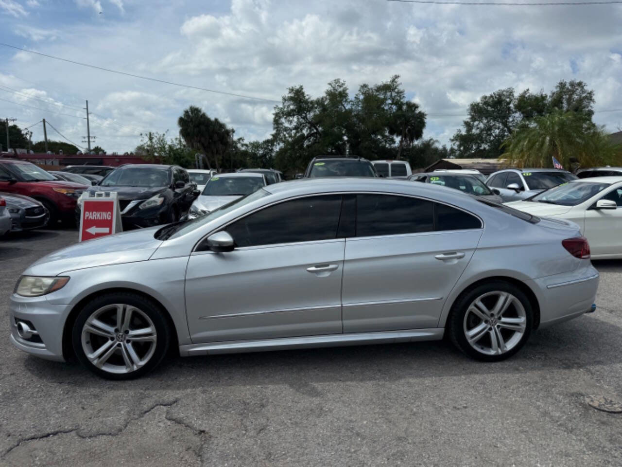 Used 2013 Volkswagen CC R-Line FWD image 4