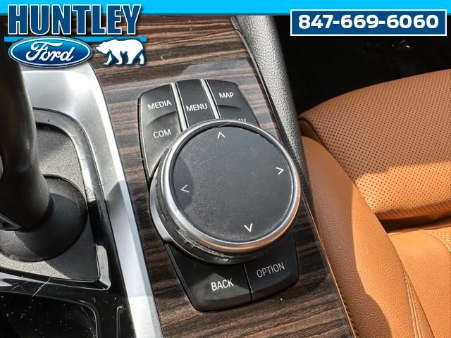 Used 2023 BMW 530e xDrive w/ Premium Package image 23