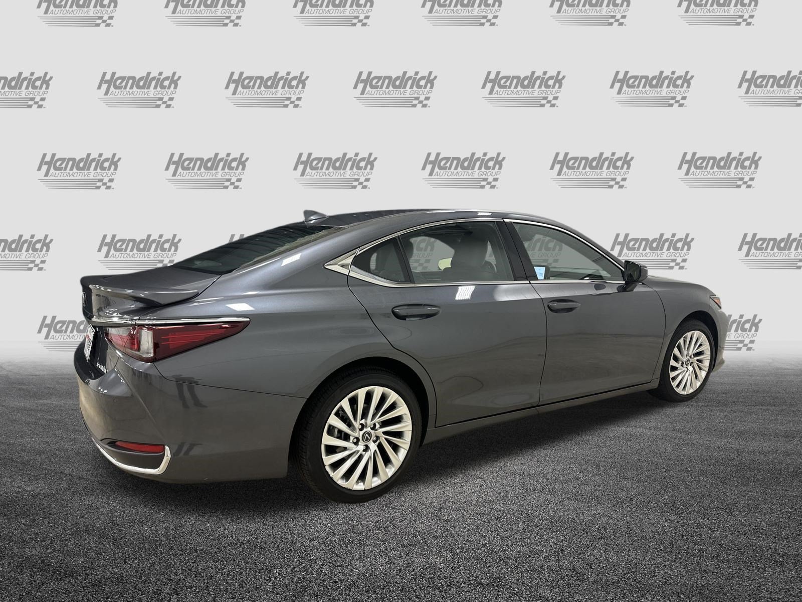 Certified 2024 Lexus ES 300h Ultra Luxury w/ Accessory Package (Z1) FWD image 10