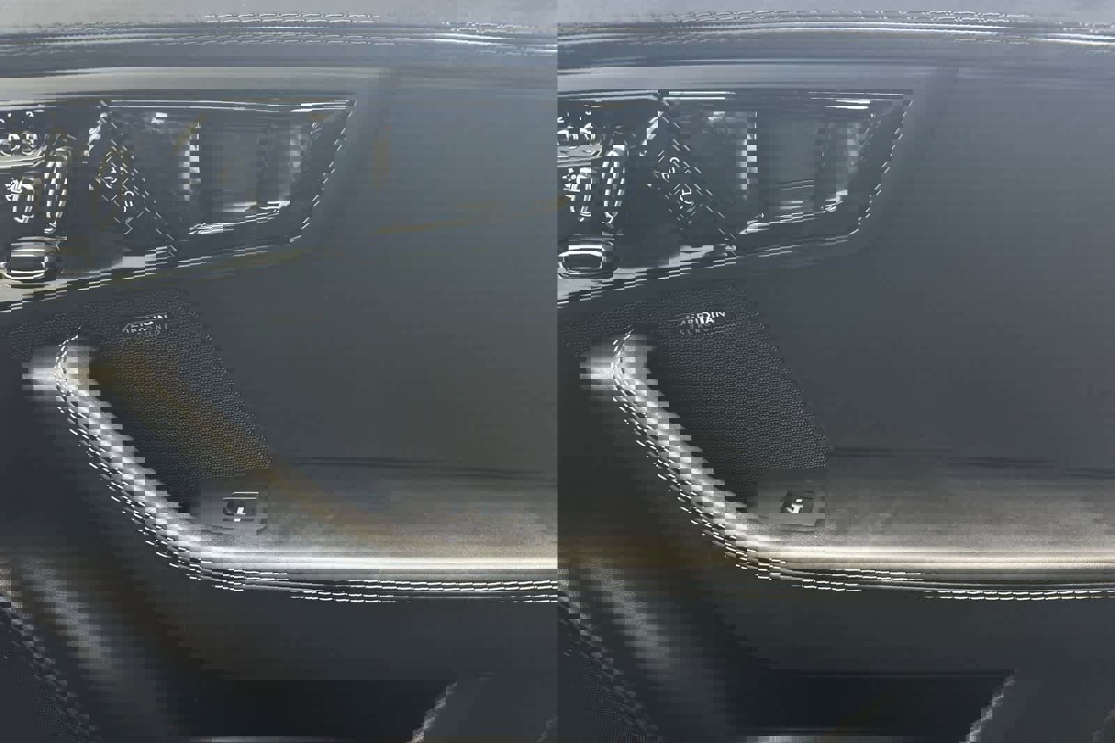 Used 2018 Jaguar F-TYPE R-Dynamic image 18