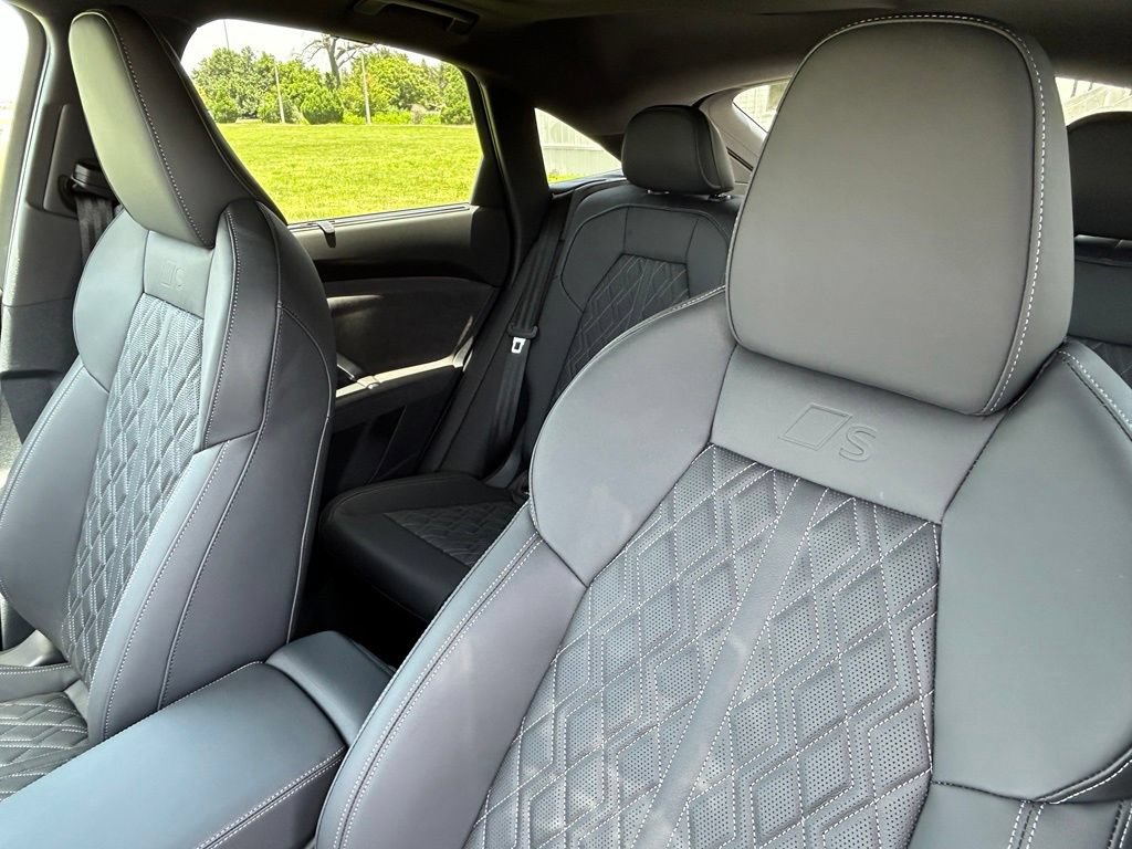 New 2026 Audi SQ5 Premium Plus AWD/4WD image 18
