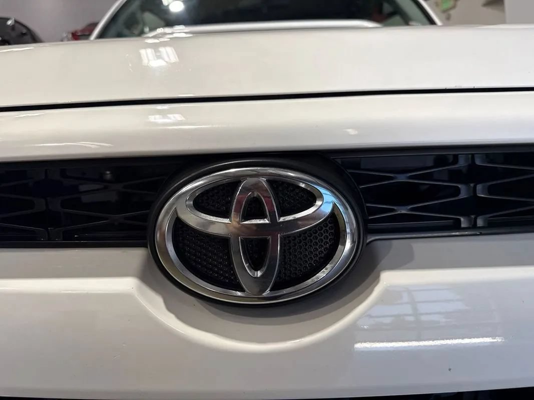 Used 2019 Toyota 4Runner TRD Off-Road AWD/4WD image 86