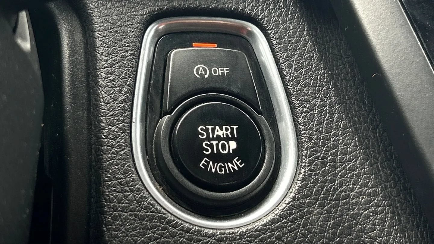 Used 2016 BMW M4 Convertible RWD image 29