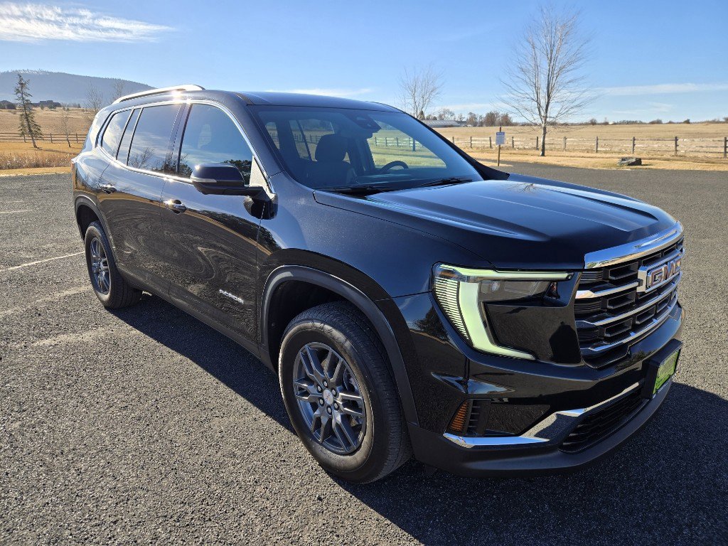 Used 2025 GMC Acadia Elevation AWD/4WD image 3