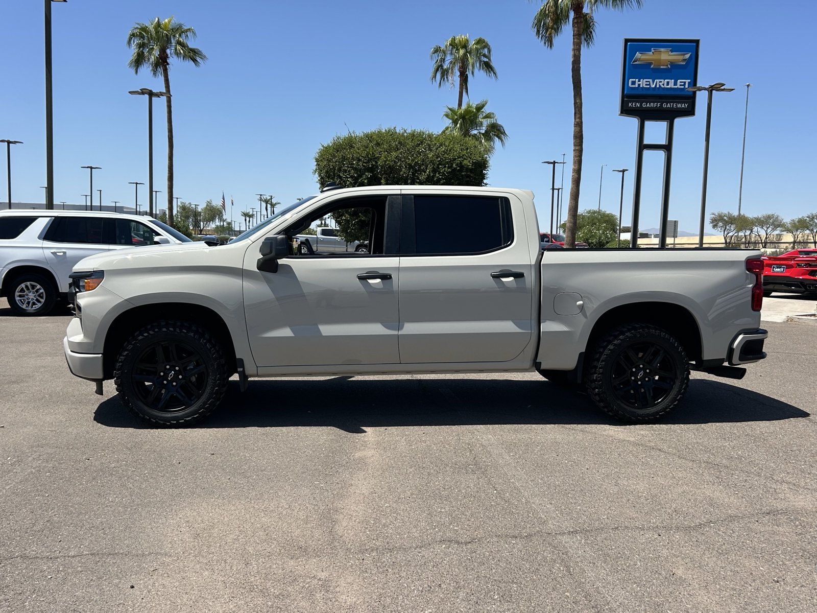 Used 2026 Chevrolet Silverado 1500 Custom RWD image 2