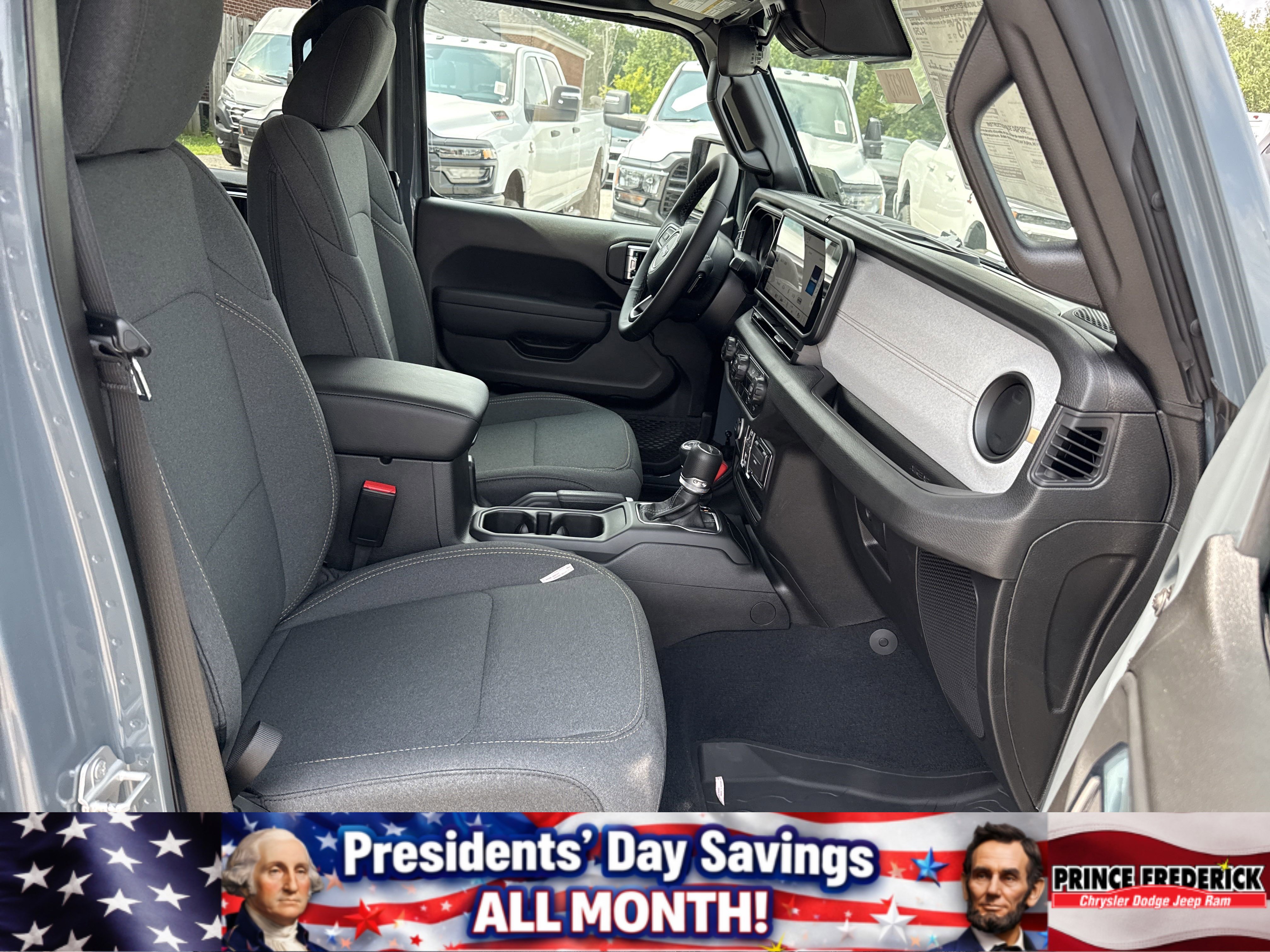 New 2025 Jeep Gladiator Sport image 15