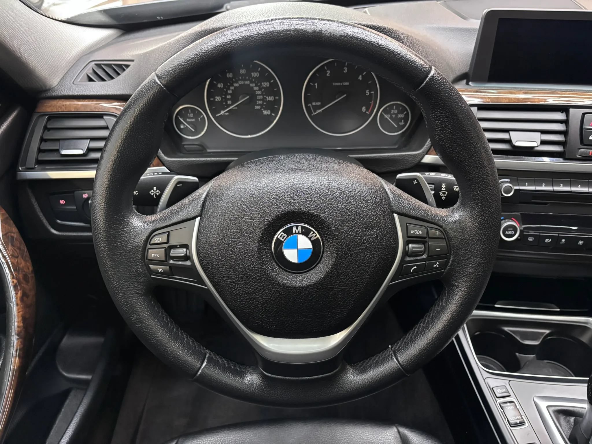 Used 2015 BMW 328d xDrive Wagon AWD/4WD image 13