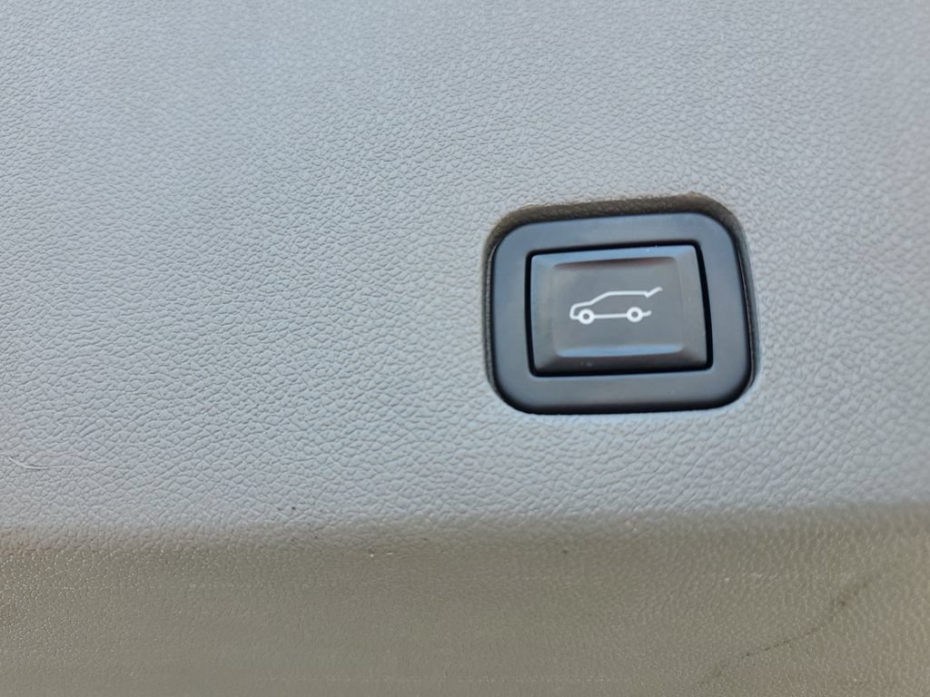 Certified 2022 Cadillac XT6 Premium Luxury AWD/4WD image 27