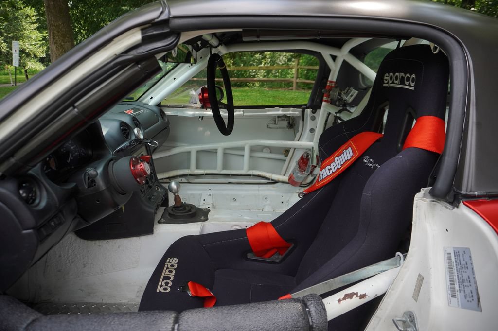 Used 1999 MAZDA MX-5 Miata RWD image 25