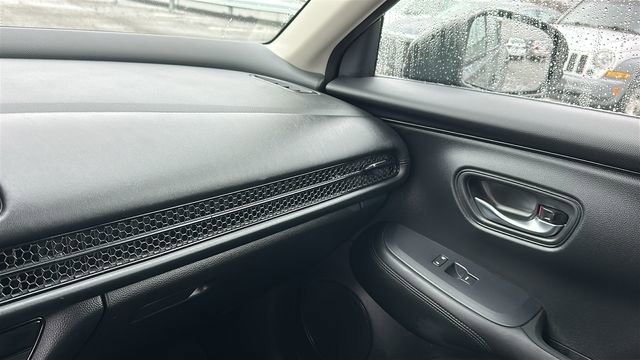 Used 2023 Honda HR-V LX image 19