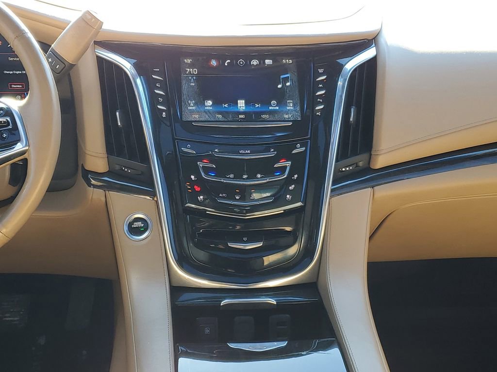 Used 2018 Cadillac Escalade ESV Platinum image 27