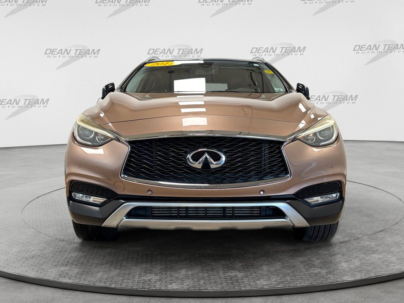 Used 2017 INFINITI QX30 Premium w/ Navigation Package AWD/4WD image 7