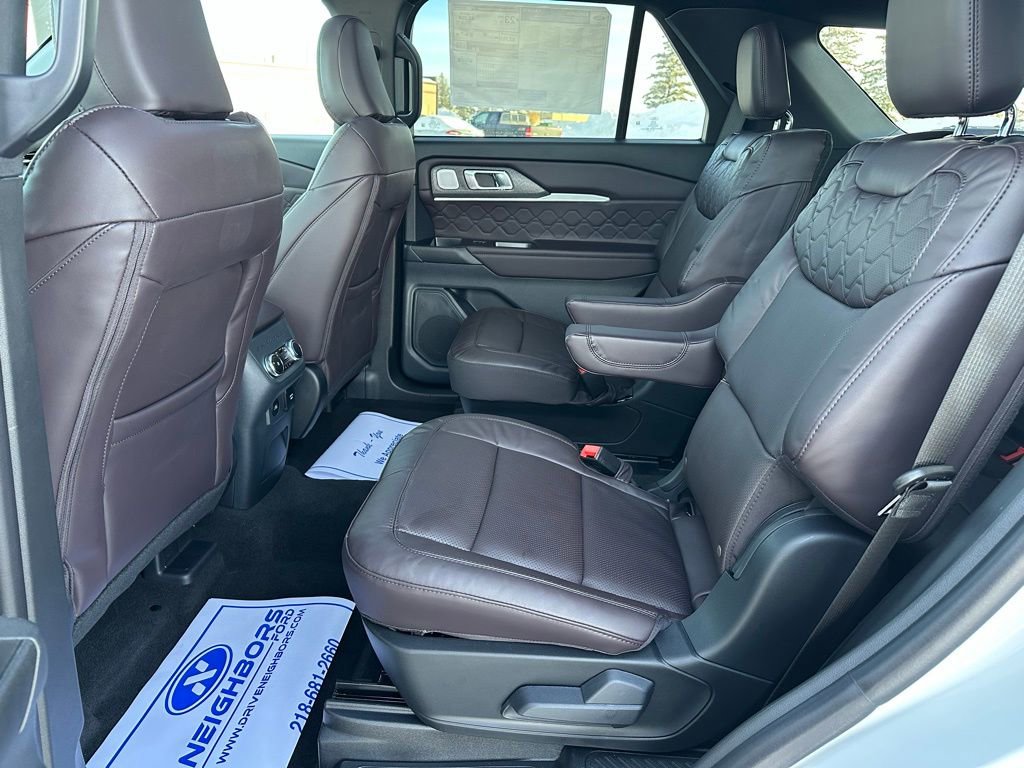 New 2026 Ford Explorer Platinum w/ LUX Leather Package image 15