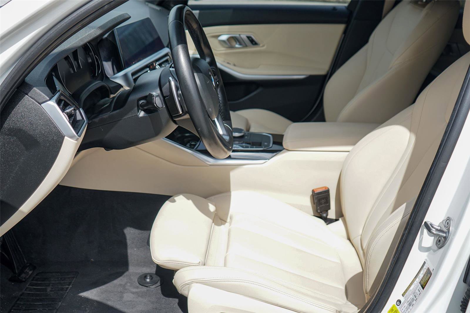 Used 2019 BMW 330i Sedan RWD image 10