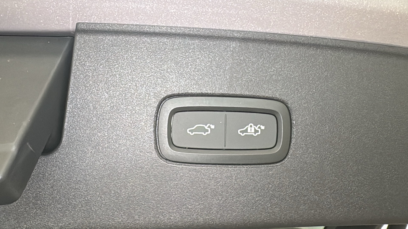 New 2026 Volvo EX90 Ultra AWD/4WD image 33