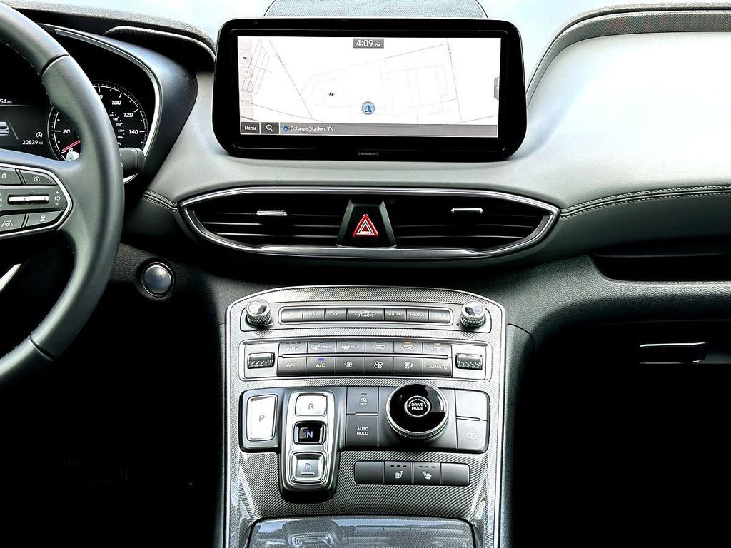 Used 2023 Hyundai Santa Fe SEL FWD image 32