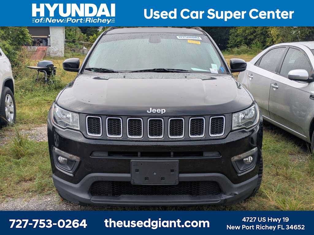Used 2018 Jeep Compass Latitude FWD image 7