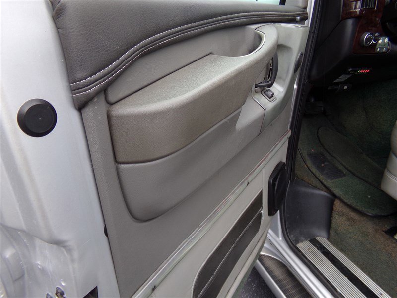 Used 2013 GMC Savana 2500 Extended image 73