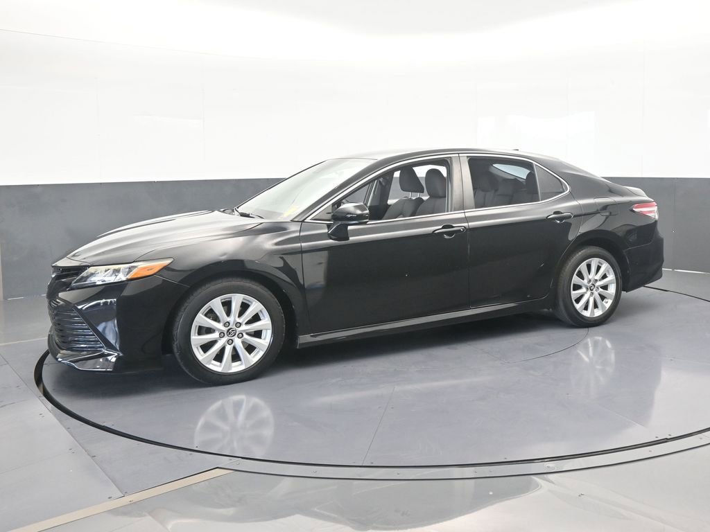 Used 2019 Toyota Camry LE video 2