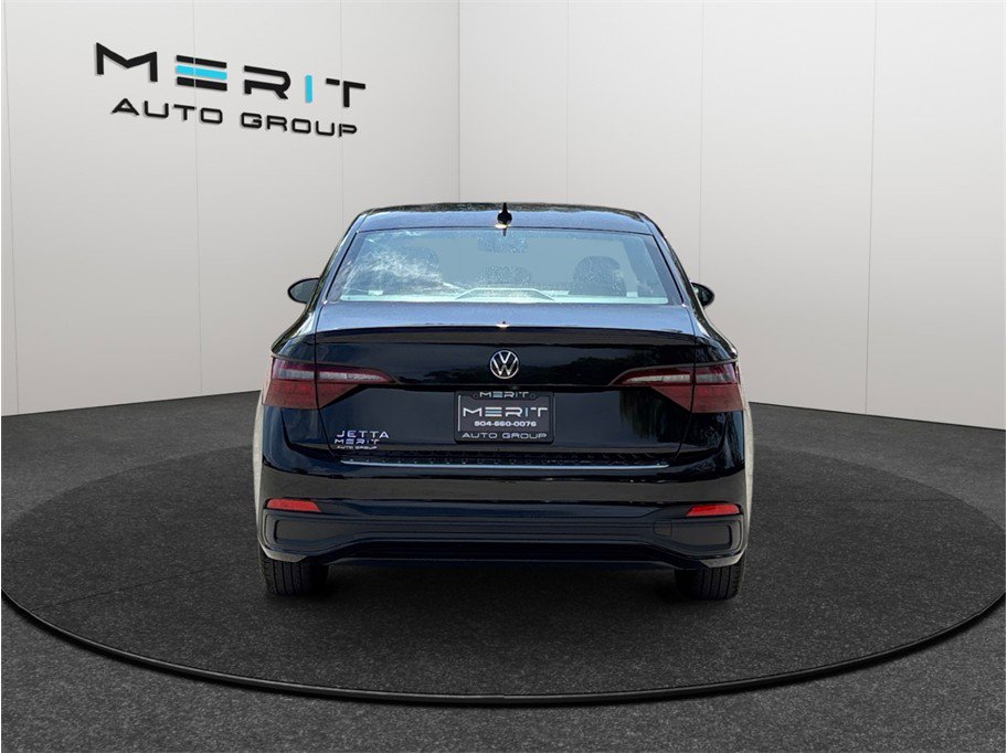Used 2022 Volkswagen Jetta Sport image 8