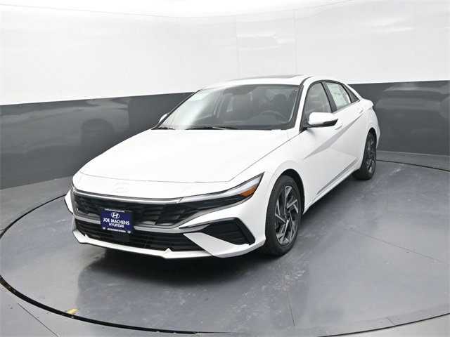 New 2026 Hyundai Elantra Limited image 4