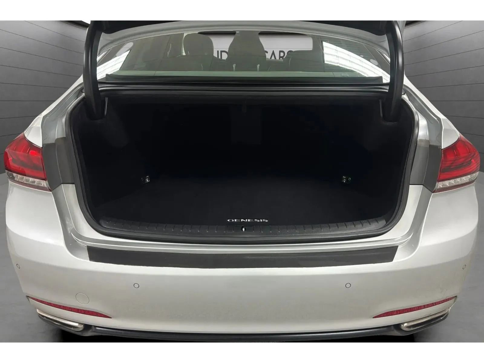 Used 2016 Hyundai Genesis 3.8 w/ Option Group 02 RWD image 19