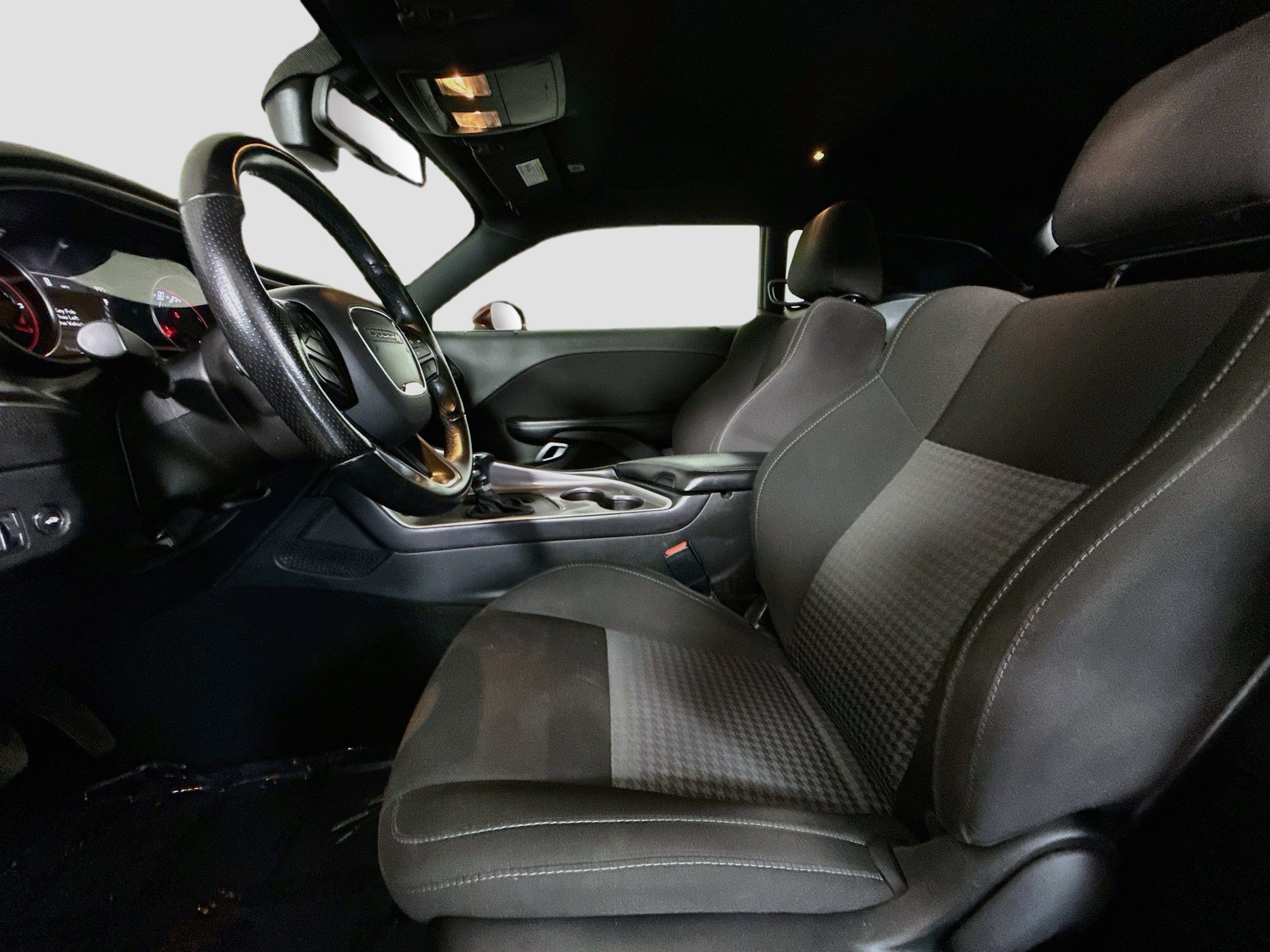 Used 2022 Dodge Challenger GT RWD image 22