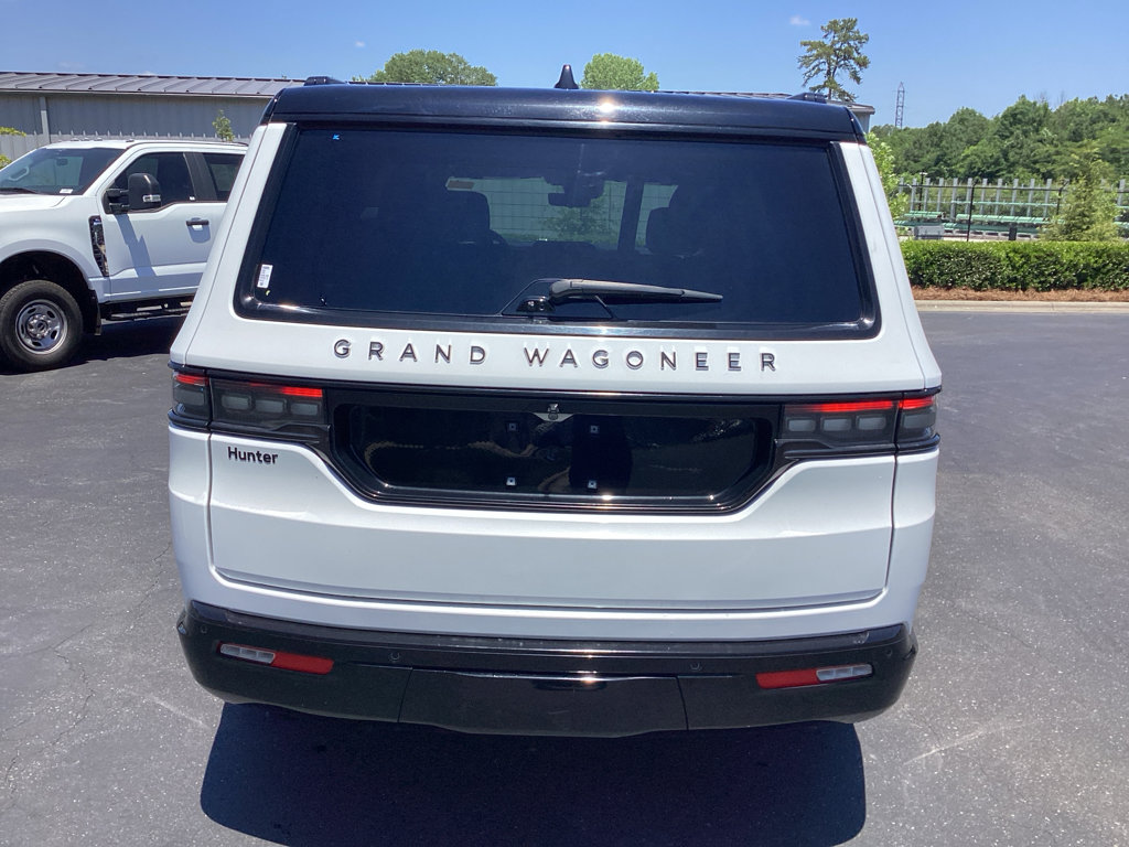 Used 2024 Jeep Grand Wagoneer Series II w/ Quick Order Packagew 28T AWD/4WD image 3