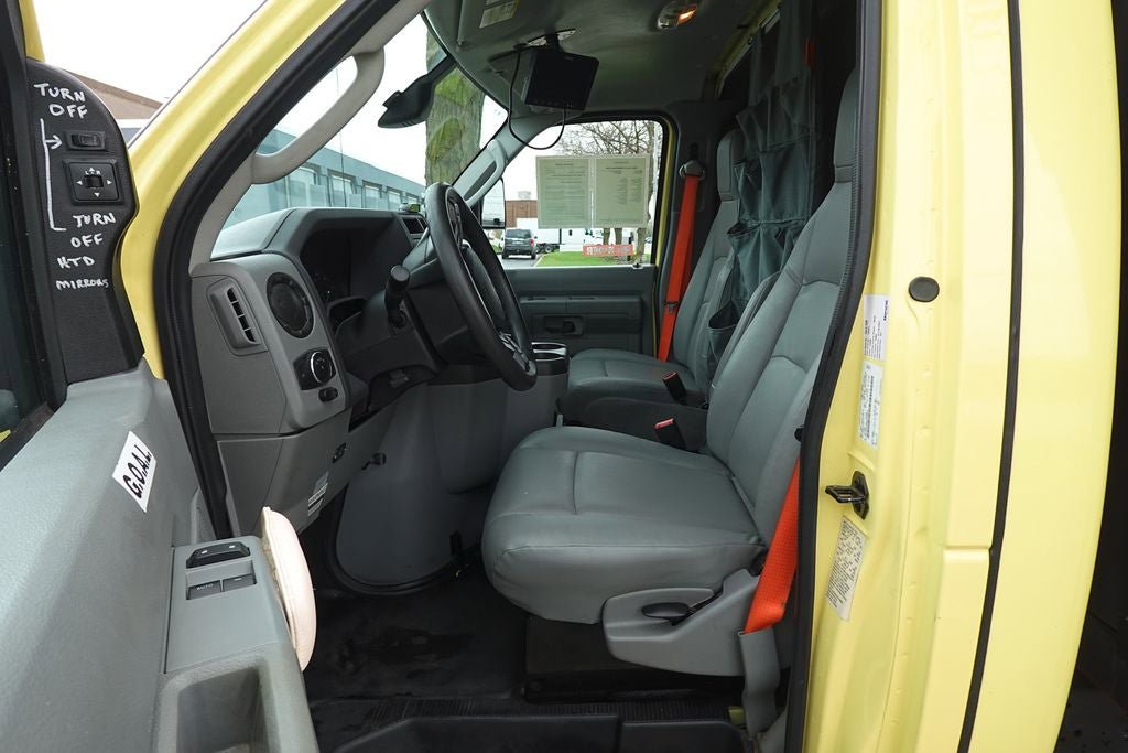 Used 2021 Ford E-450 and Econoline 450 Super Duty RWD image 19