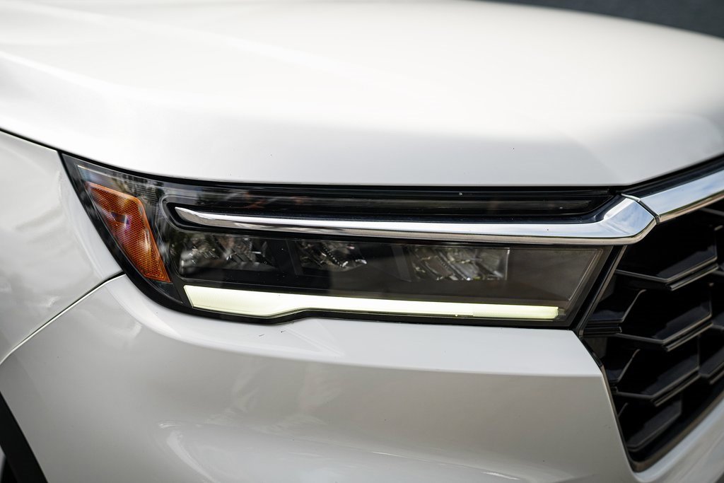 Used 2024 Honda Pilot Touring image 6