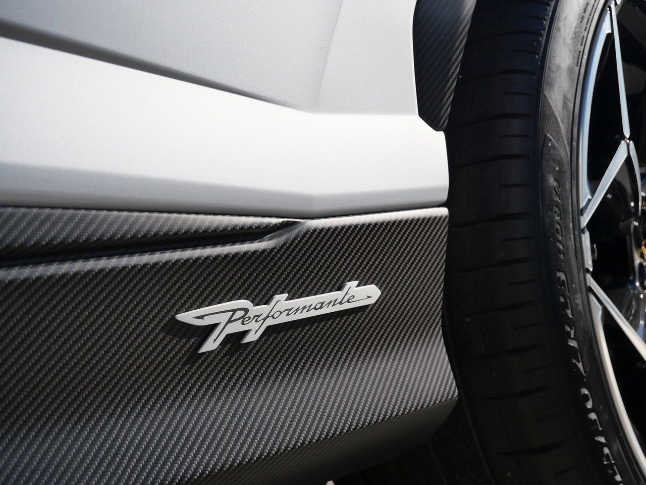 Used 2024 Lamborghini Urus Performante image 16