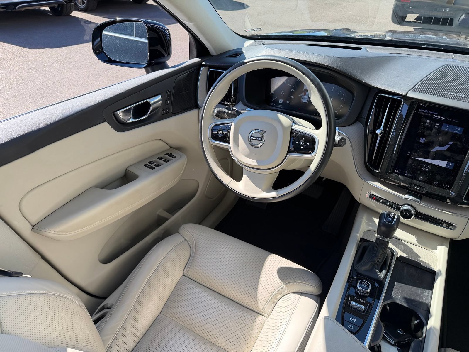 Used 2021 Volvo XC60 T5 Inscription w/ Advanced Package AWD/4WD image 6