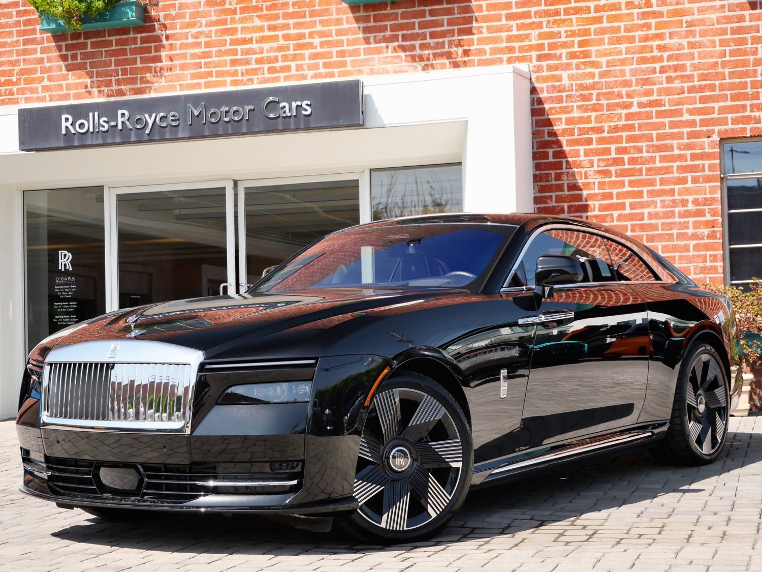 Certified 2025 Rolls-Royce Spectre w/ Spectre Launch Package AWD/4WD image 1