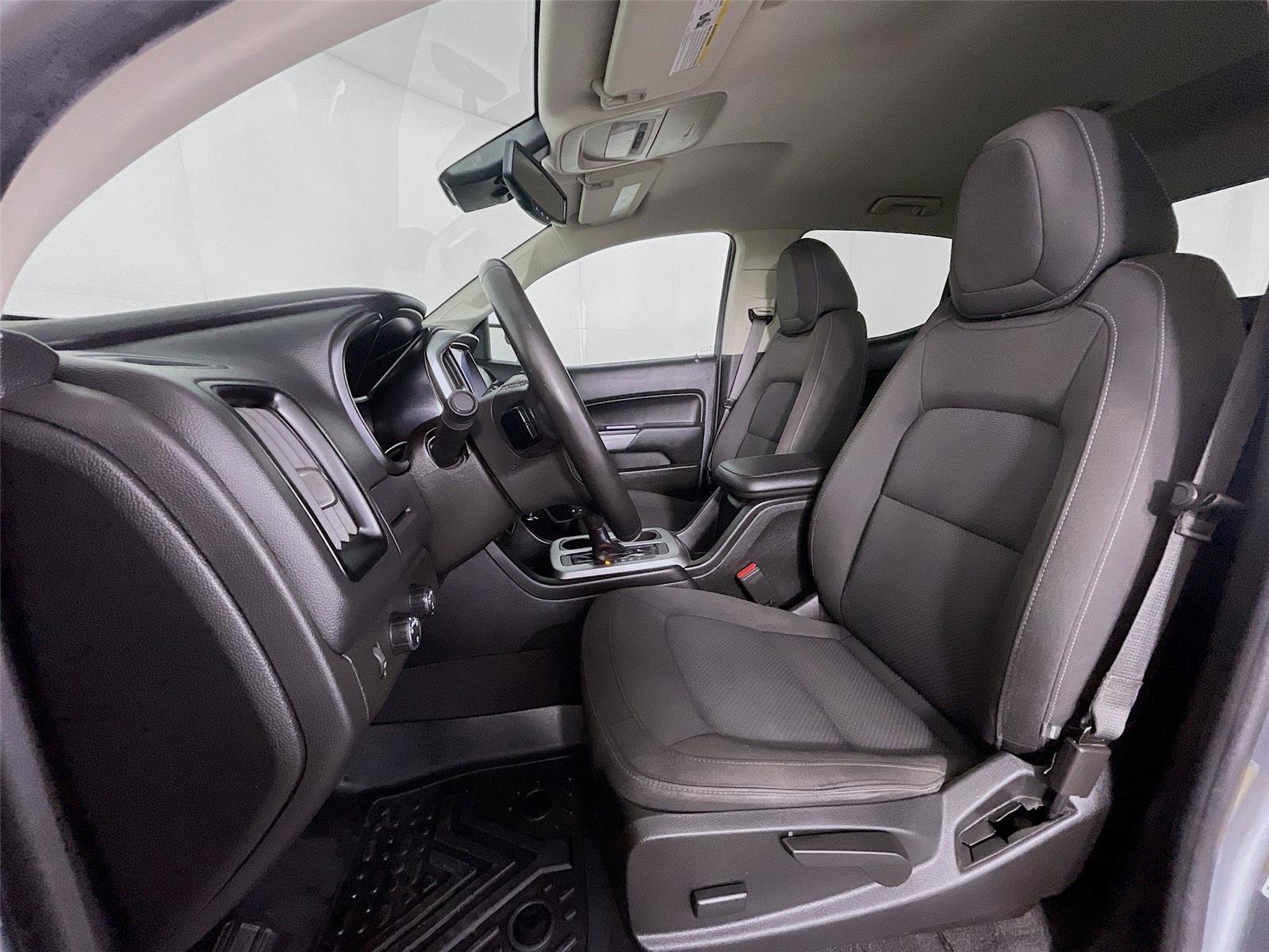 Used 2021 Chevrolet Colorado LT w/ Safety Package image 22