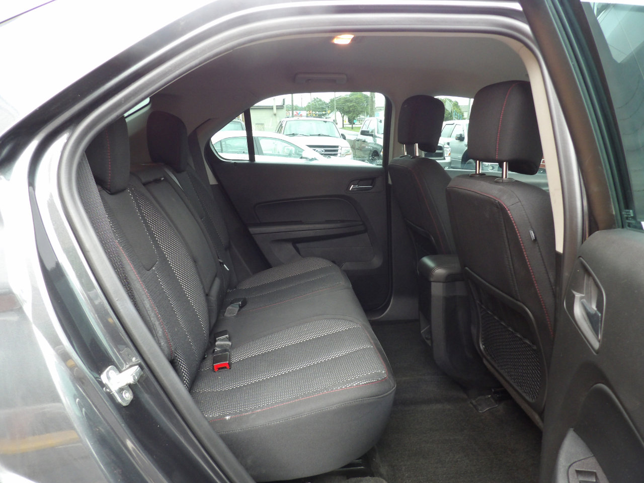 Used 2017 Chevrolet Equinox LS image 18