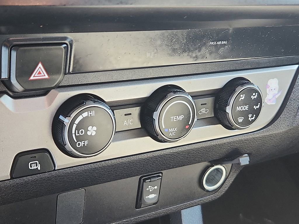 Used 2019 Toyota Tacoma SR image 8