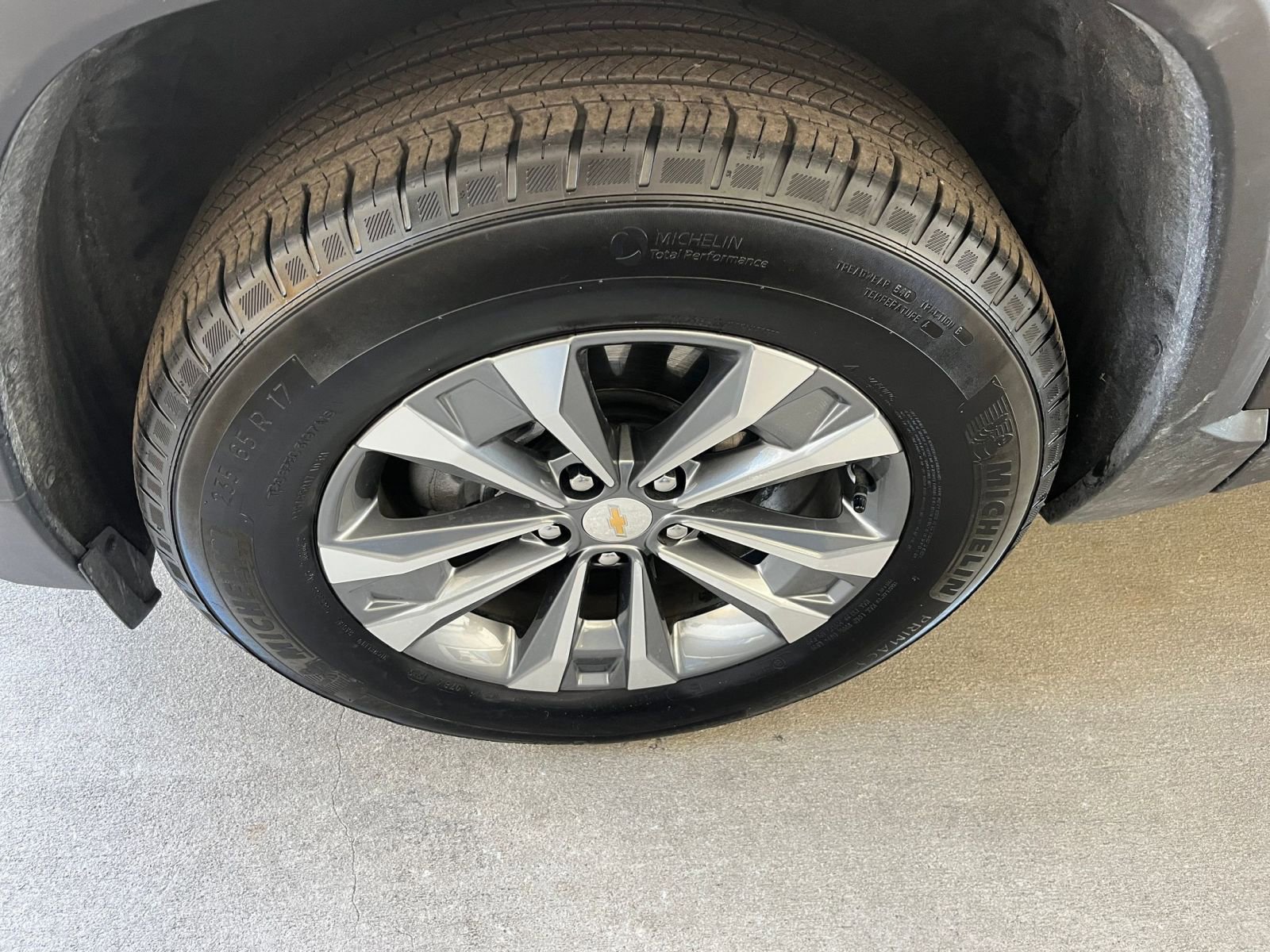 Used 2025 Chevrolet Equinox LT image 31