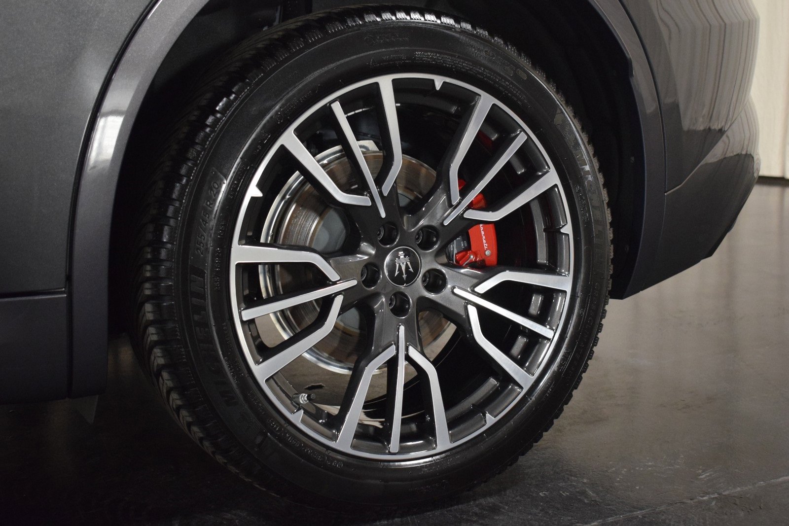 New 2024 Maserati Grecale GT image 19