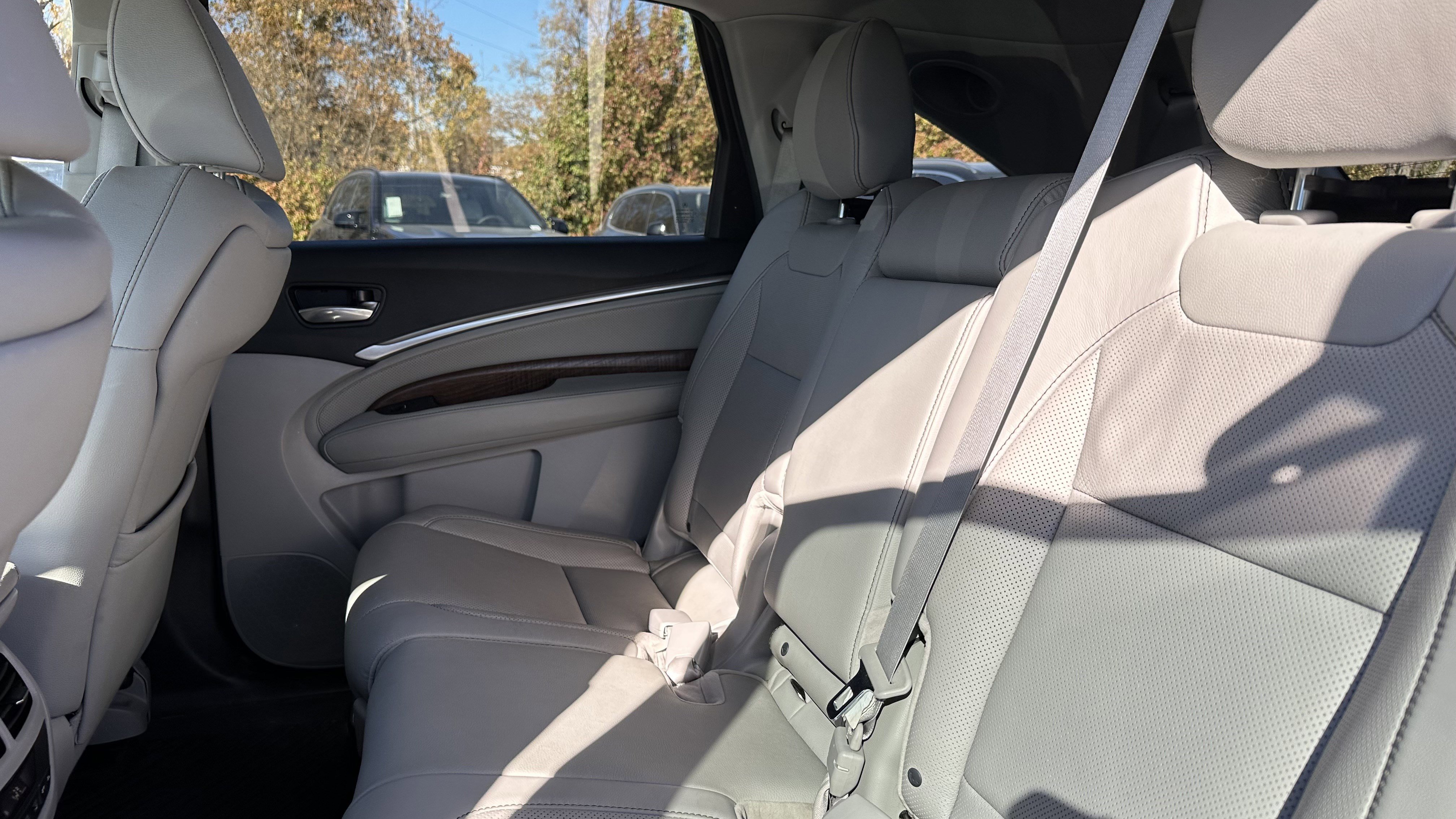 Used 2020 Acura MDX SH-AWD w/ Technology Package image 32