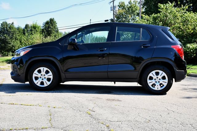 Used 2017 Chevrolet Trax LS FWD image 4