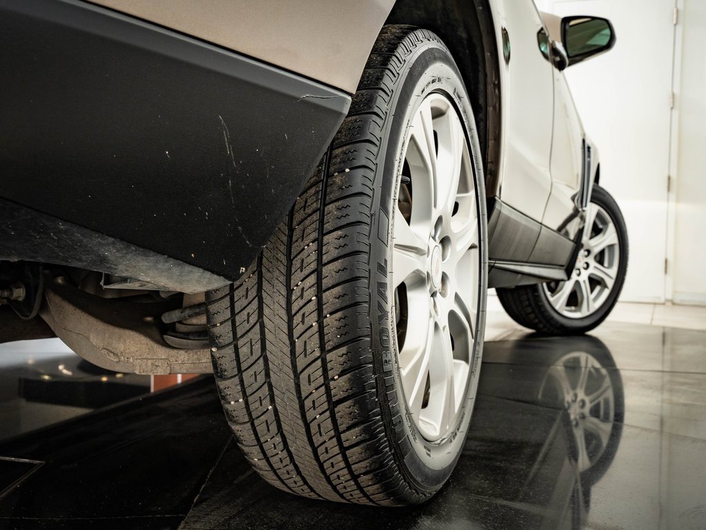 Used 2014 Cadillac SRX Performance w/ Driver Awareness Package image 41