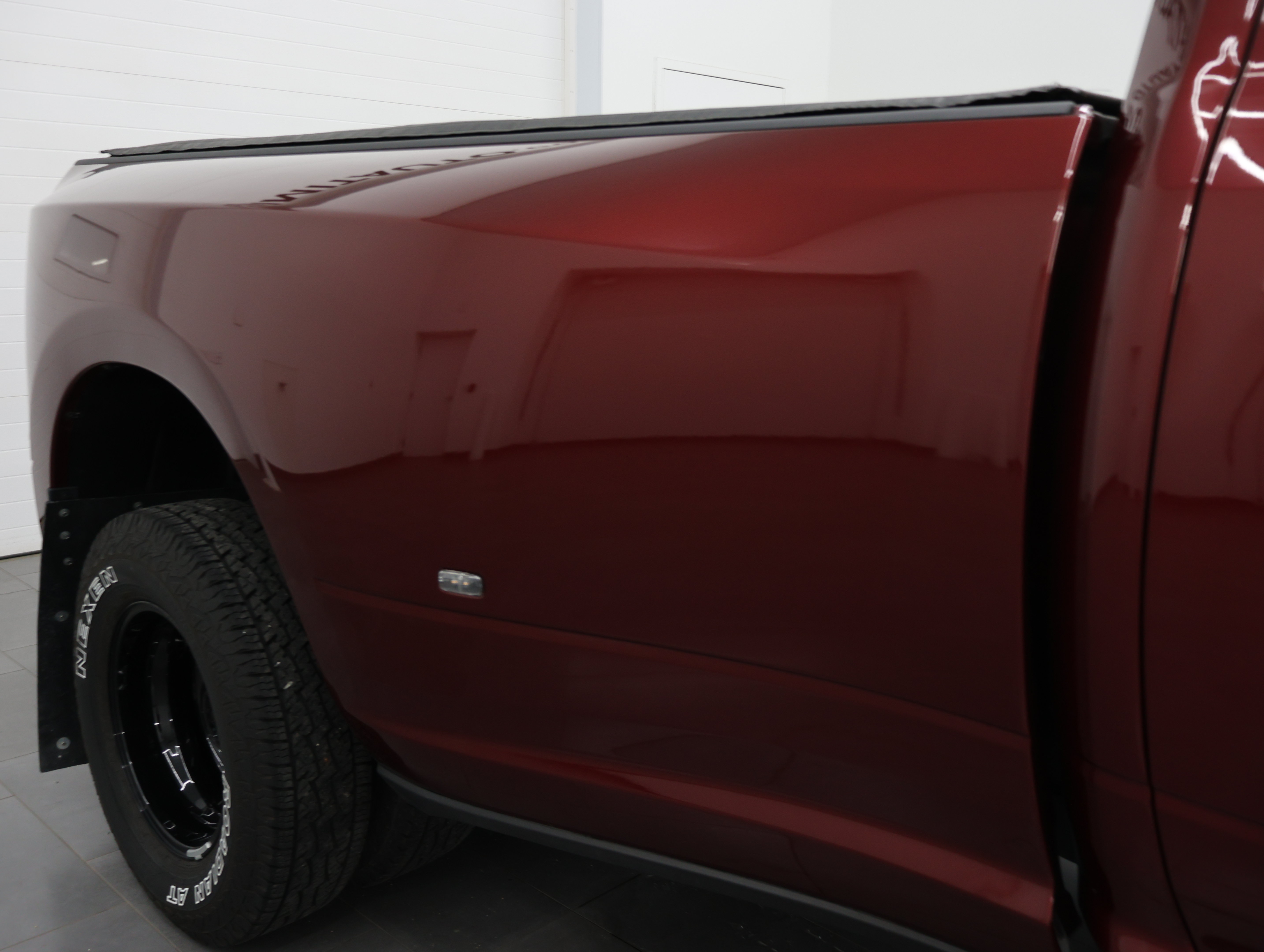 Used 2024 RAM 3500 Big Horn w/ Night Edition AWD/4WD image 26