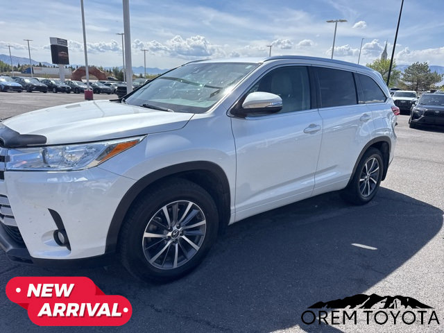 Used 2018 Toyota Highlander XLE image 17