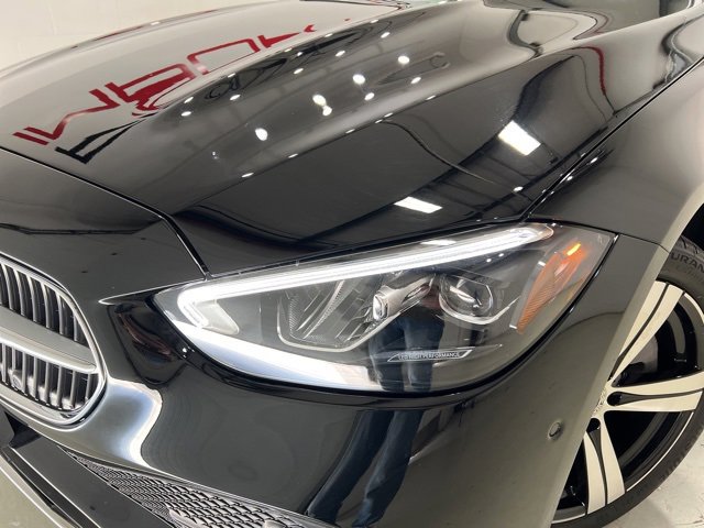 Used 2025 Mercedes-Benz C 300 4MATIC Sedan image 13