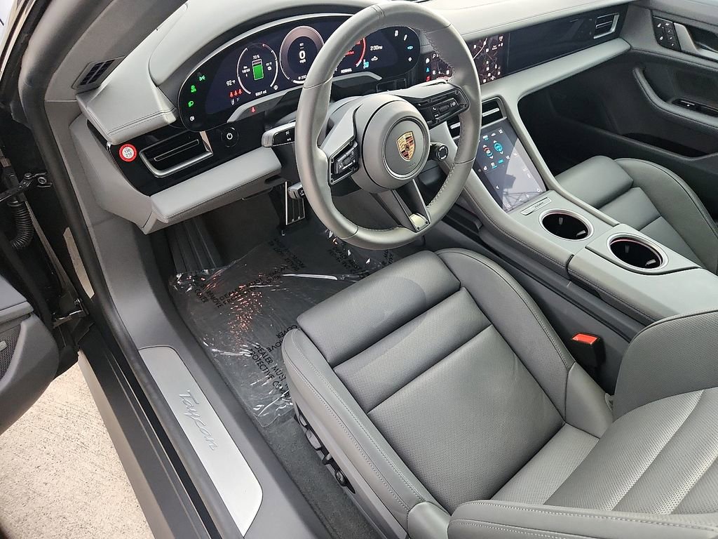 Certified 2025 Porsche Taycan image 4