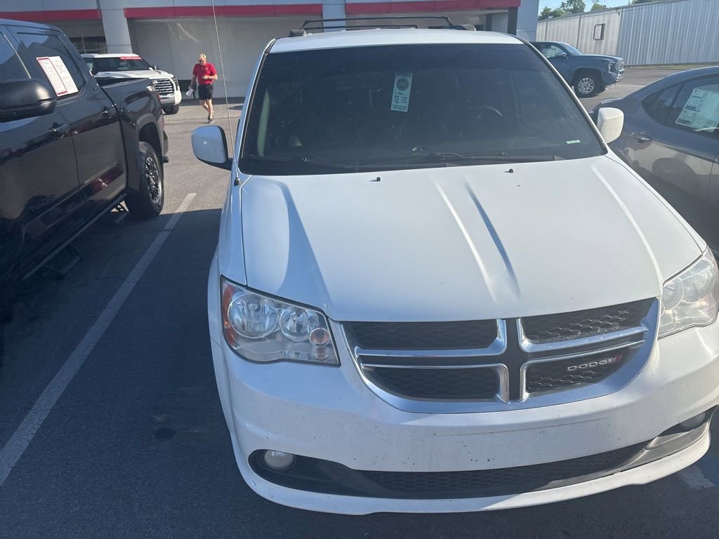 Used 2018 Dodge Grand Caravan SXT w/ Driver Convenience Group image 10