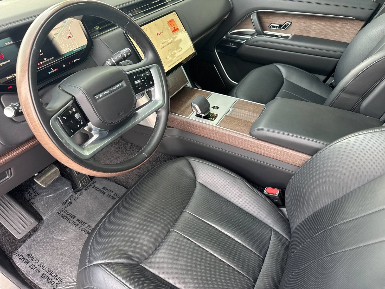 Used 2025 Land Rover Range Rover Autobiography AWD/4WD image 10