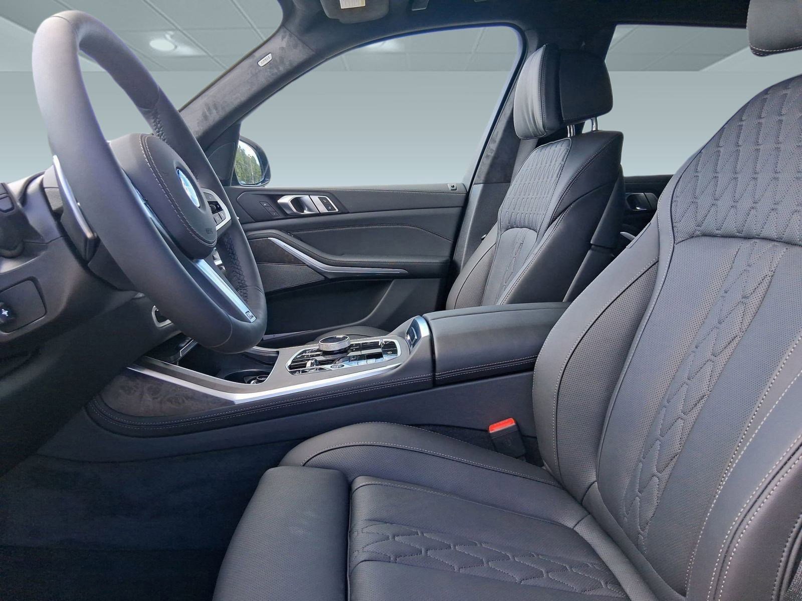New 2026 BMW X7 xDrive40i w/ M Sport Package image 5