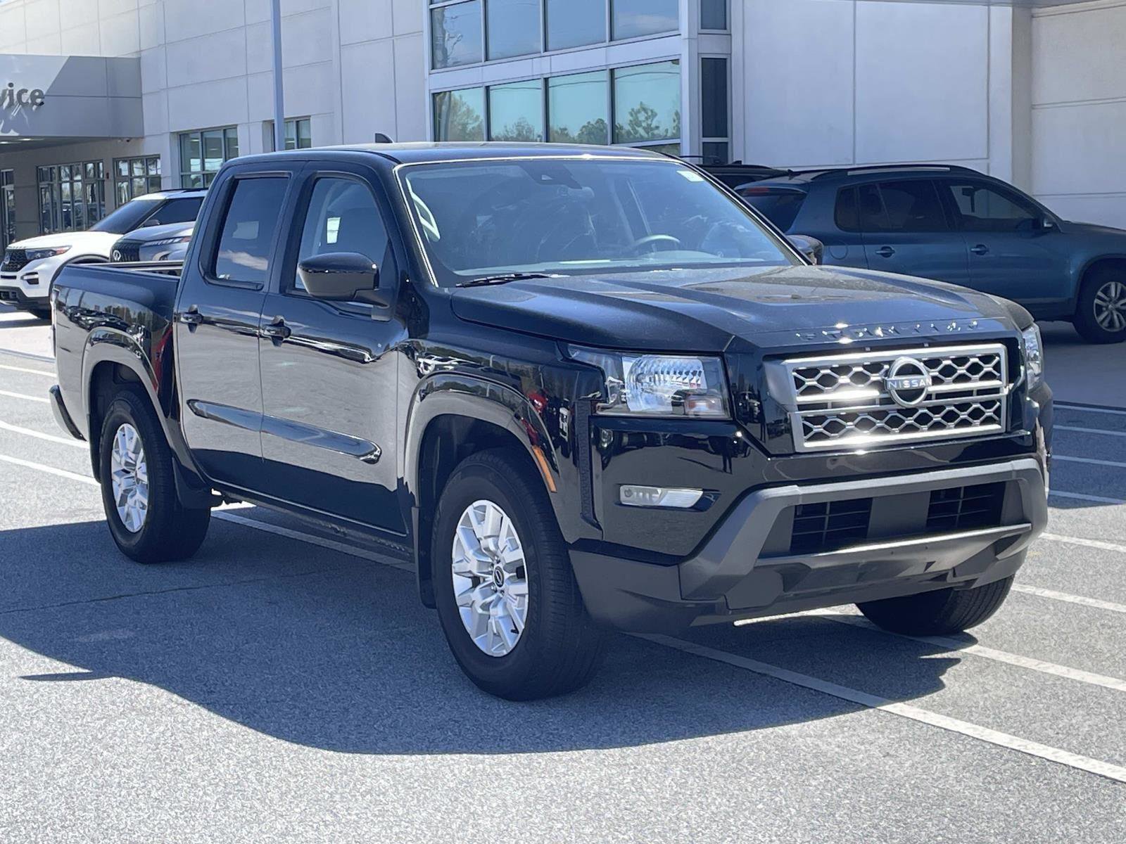 Used 2024 Nissan Frontier SV w/ SV Convenience Package image 5